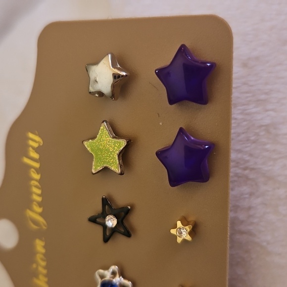 Vintage Six Single Star Earrings and Three Pair Star Post Earrings - Picture 4 of 4